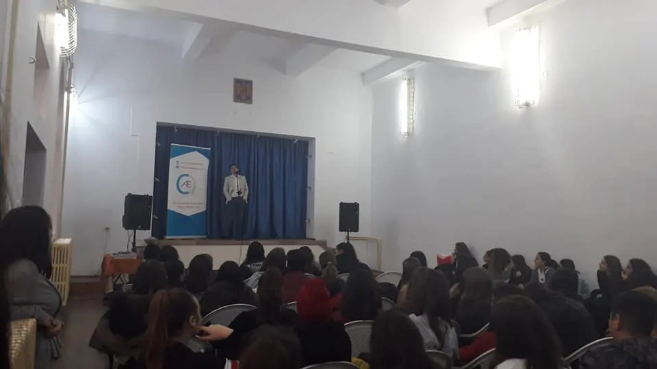 Asociația Elevilor cere demiterea șefului ISJ Constanța pentru instigare la încălcarea legii