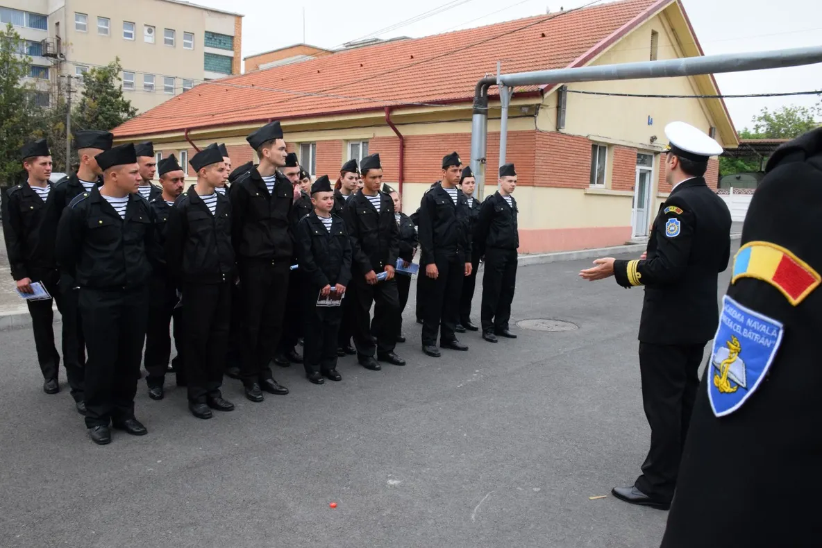 20 de elevi din județul Vaslui participă la programul „Cadet în Forțele Navale Române”