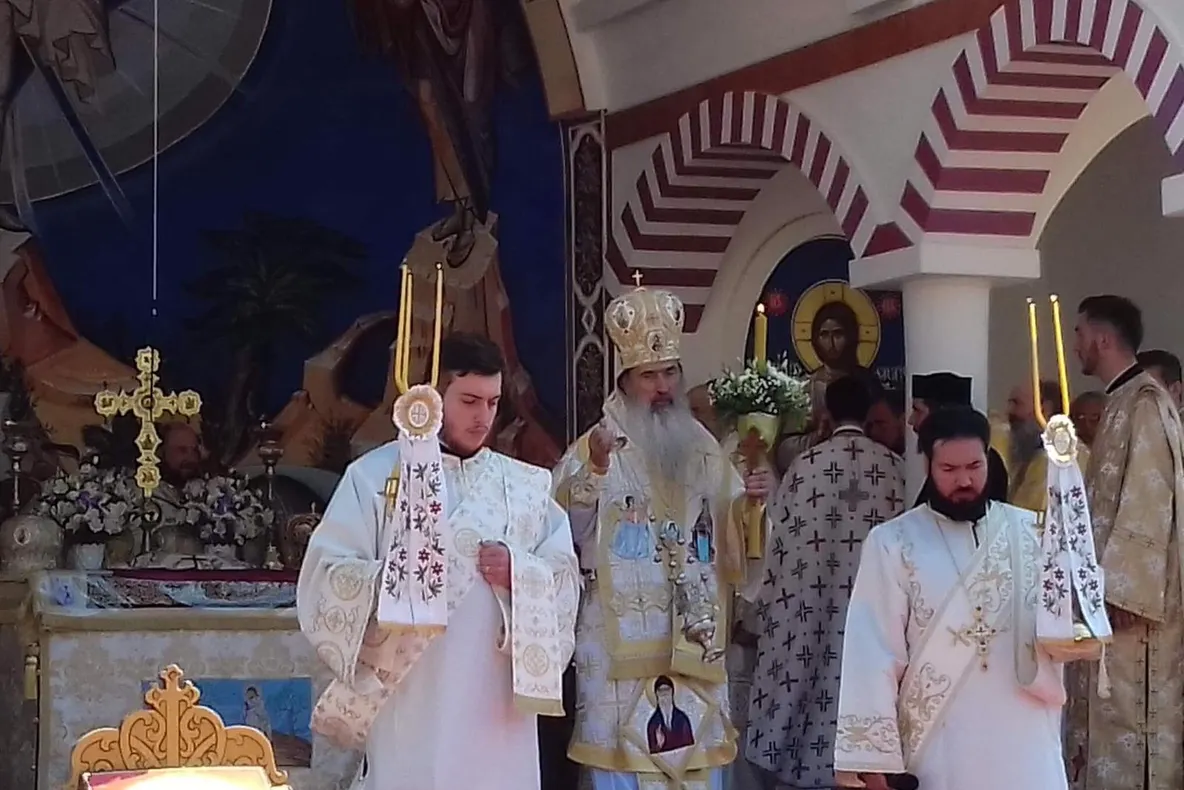 Arhiepiscopia Tomisului: Soția preotului acuzat de pornografie este cea care comite ilegalități