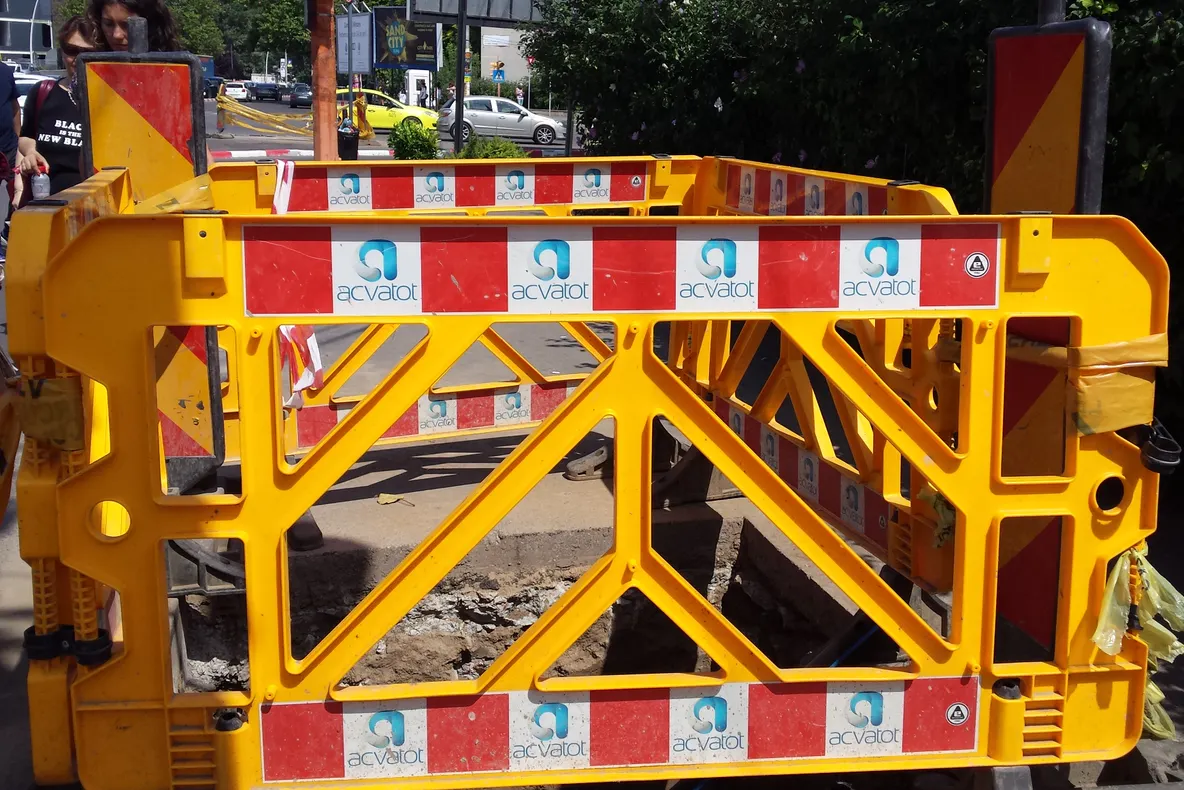 Atenție, șoferi! Trafic blocat pe strada Făgetului