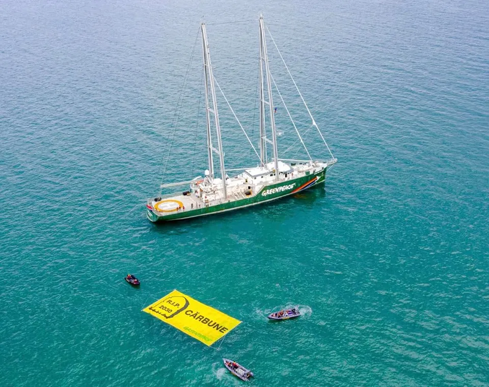 Greenpeace România somează Ministerul Energiei să renunțe la cărbune