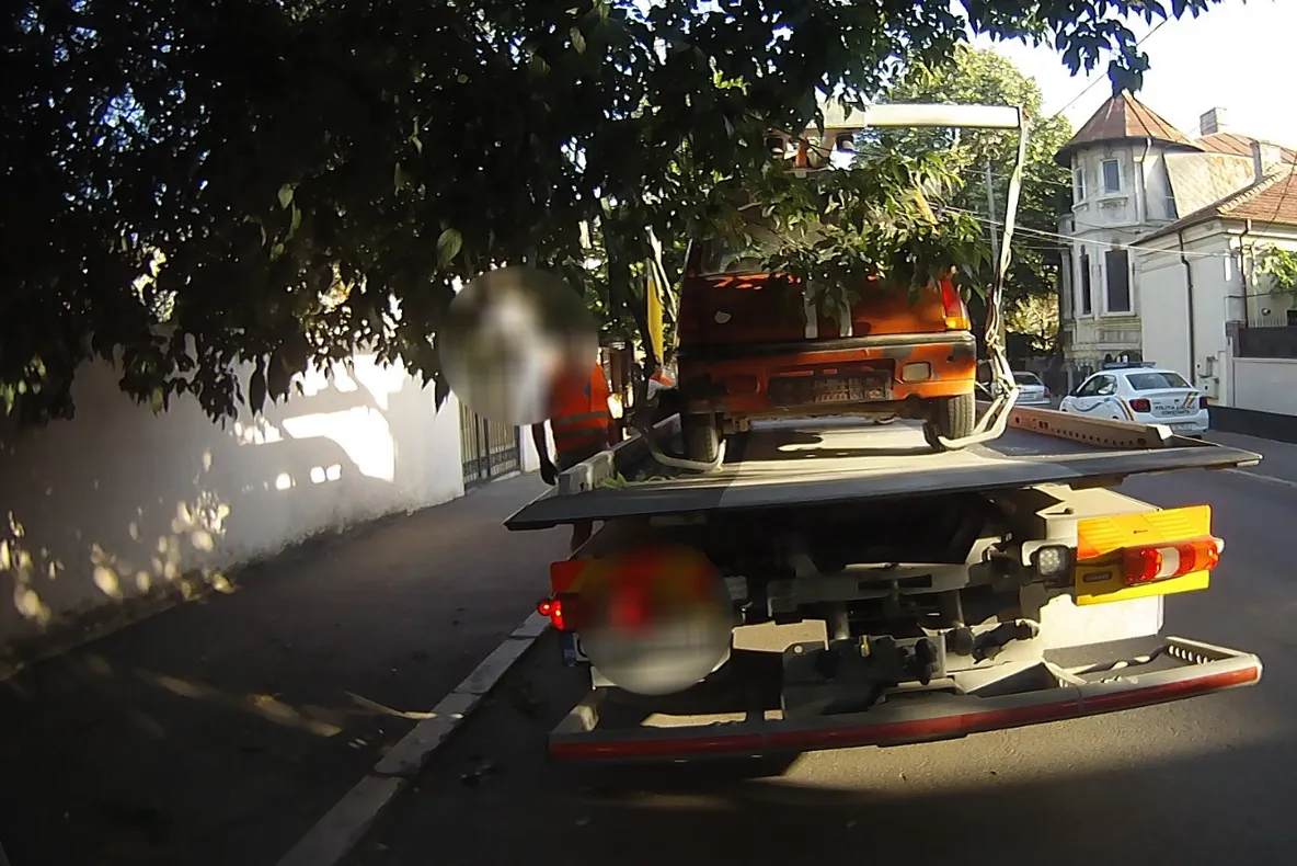 Continuă acțiunea de ridicare a autovehiculelor abandonate în Constanța