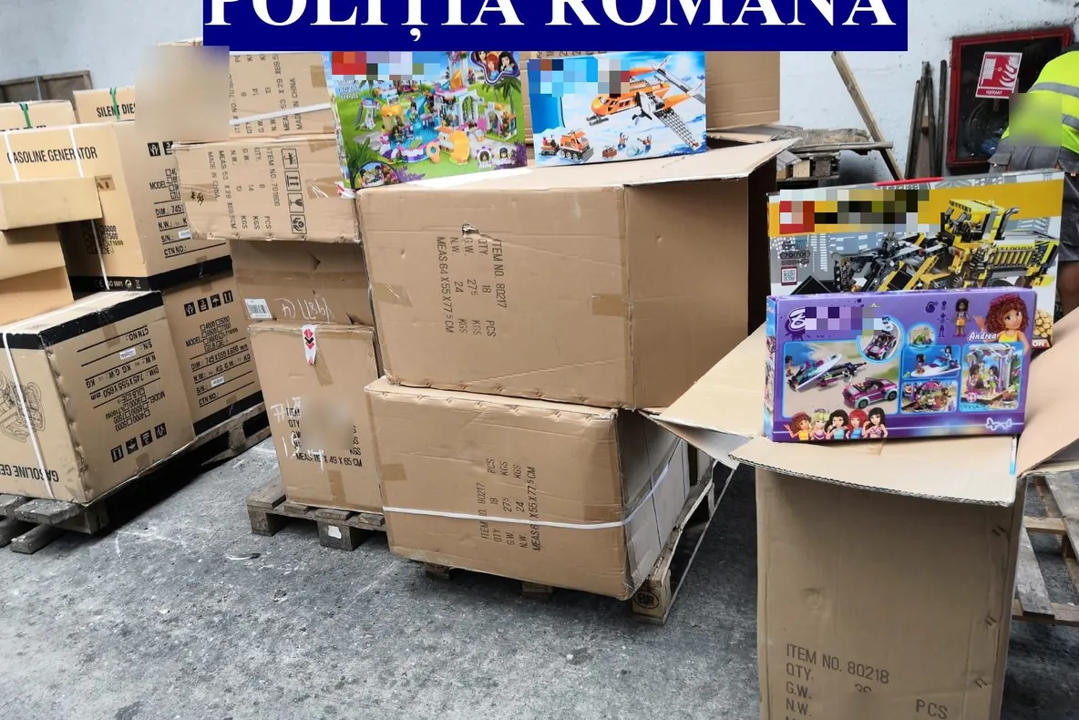 Mărfuri contrafăcute, de aproape 500 de mii de lei, indisponibilizate de poliţişti