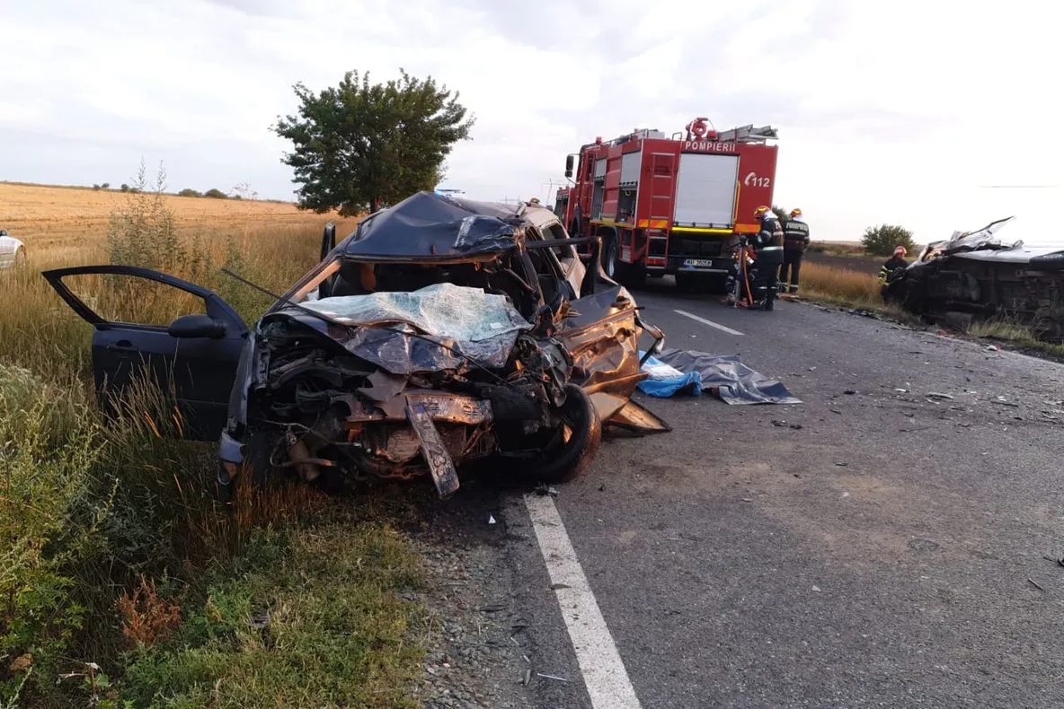 FOTO VIDEO| Tragedie pe șoselele din Constanța.Trei morți și patru răniți într-un grav accident