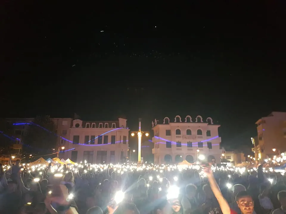 VIDEO| Voltaj și o mare de lume au aprins lumina în memoria Alexandrei, la Constanța