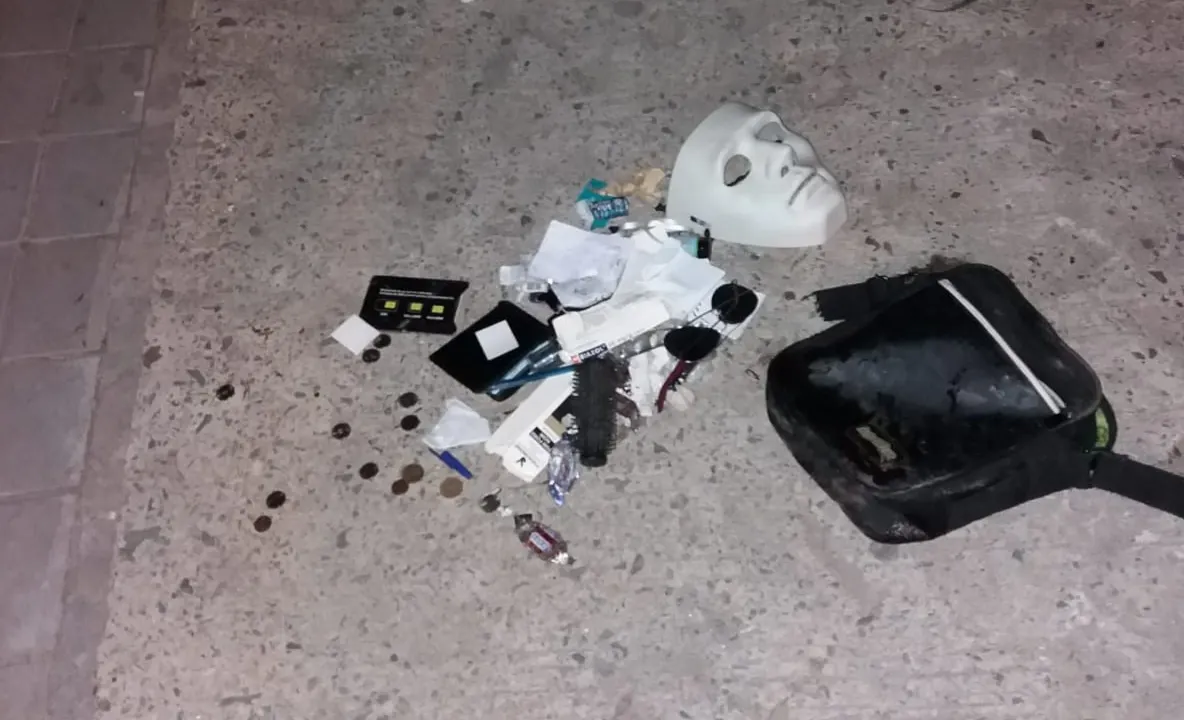 Bărbat mascat, împușcat de polițiștii din Năvodari după ce atacase un grup de tineri