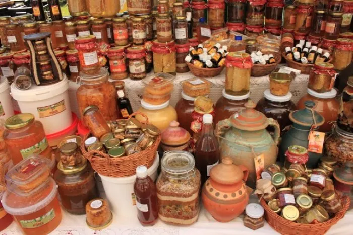 VIDEO|Târgul Naţional de Produse Tradiţionale. Un regal al bucatelor și gusturilor autentice!