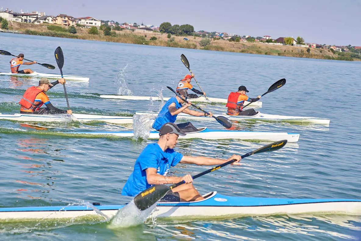 Kaiac- canoe pe lacul Sutghiol