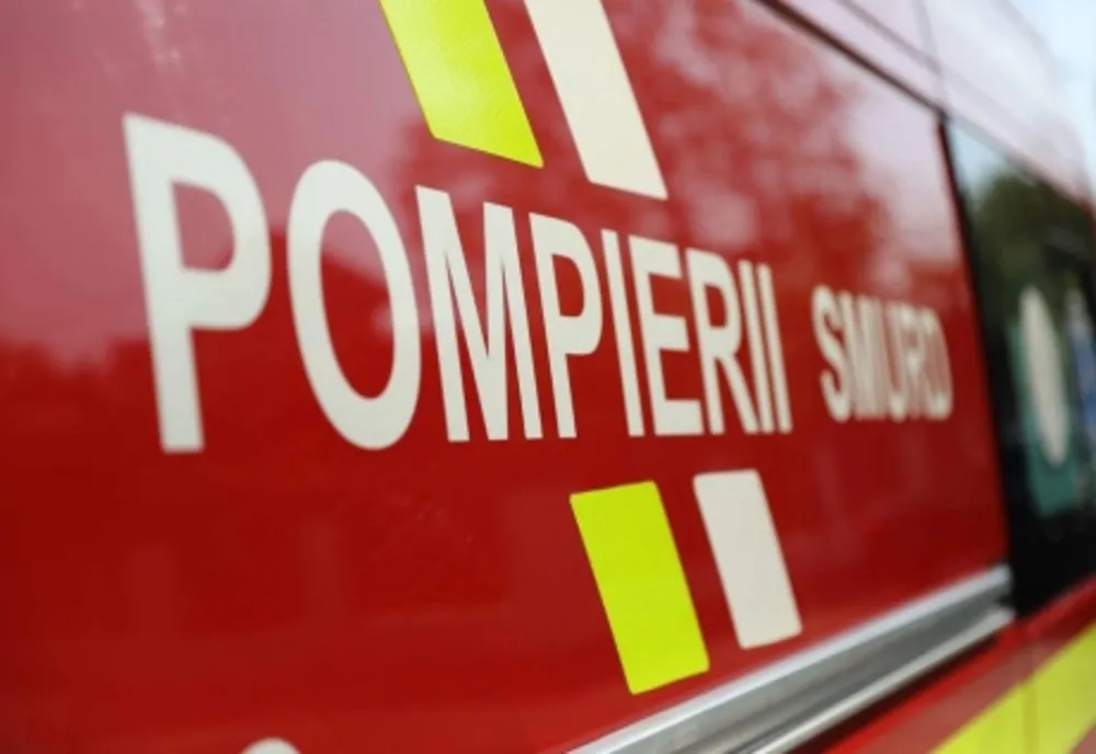 Bloc evacuat la Crucea după ce un bătrân a amenințat că se aruncă în aer (video)