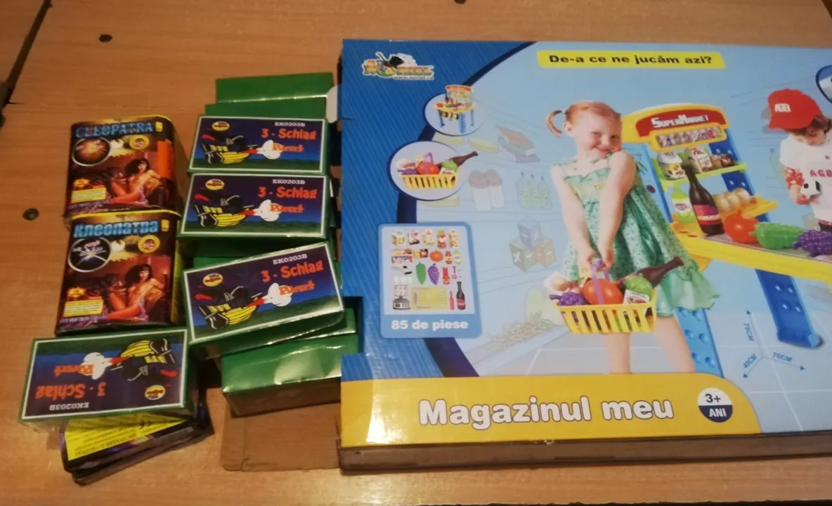 FOTO| Mii de articole pirotehnice, confiscate de polițiștii de frontieră constănțeni