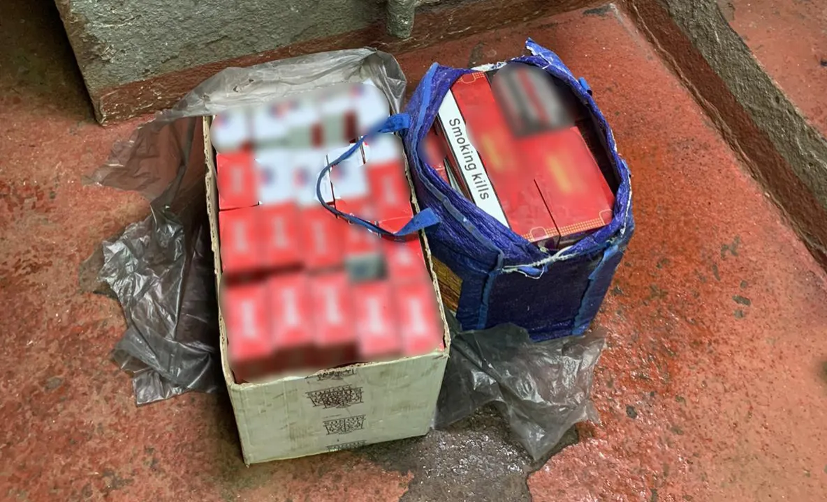 FOTO|Țigări de contrabandă, la bordul unei nave străine din portul Constanța