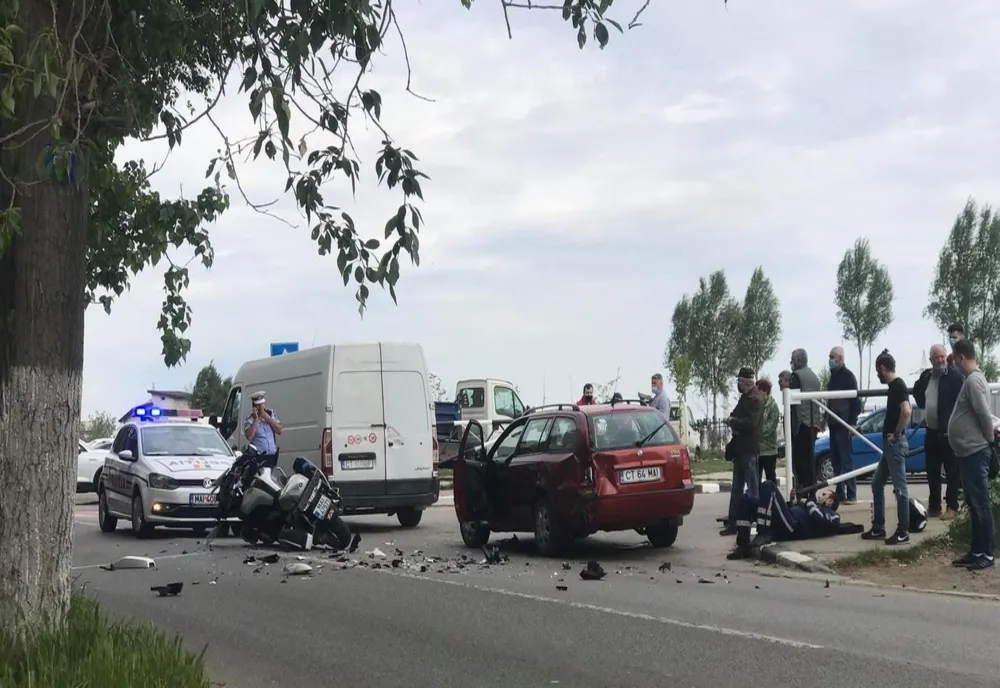 Polițist pe motocicletă, accidentat în misiune