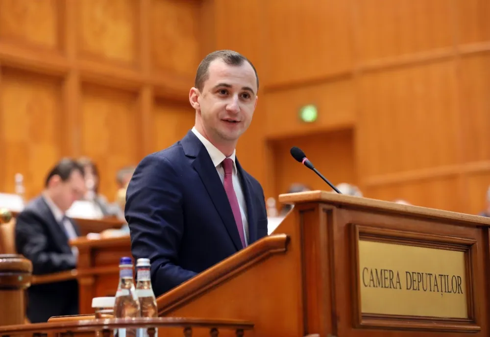 Alfred Simonis: Cine amendează Guvernul ca nu a distribuit măști de protecție populației?