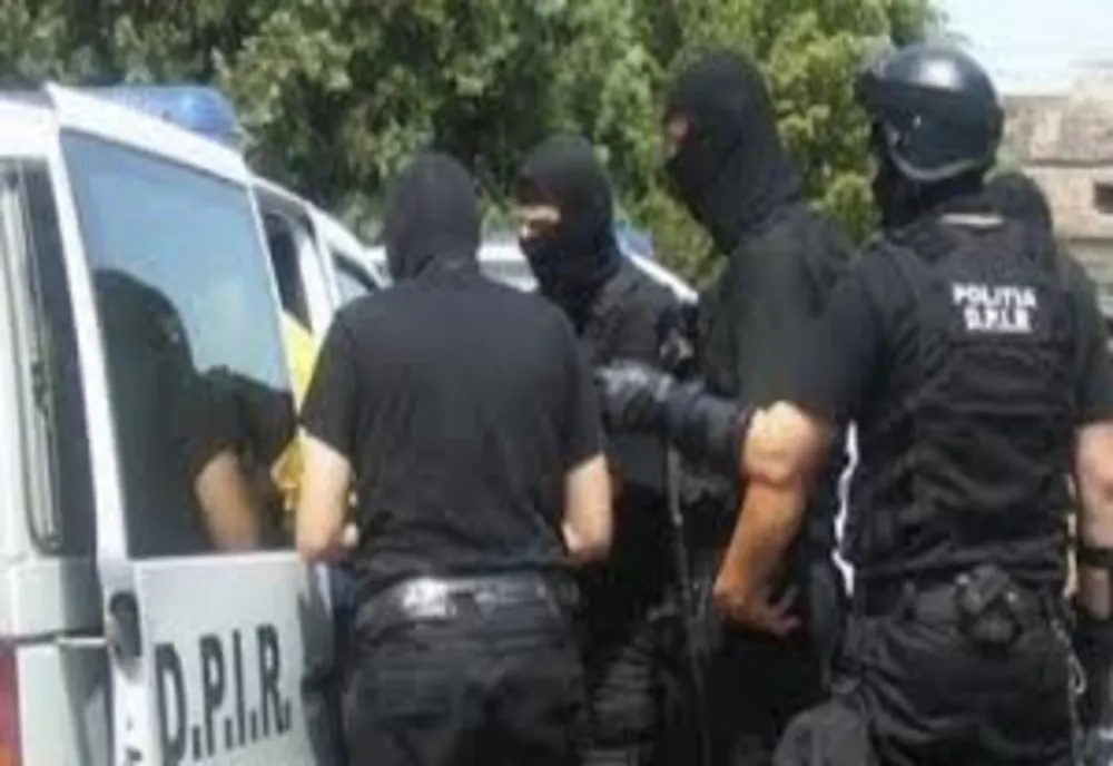 Percheziții de amploare la contrabandiștii de țigări. Ce au descoperit polițiștii