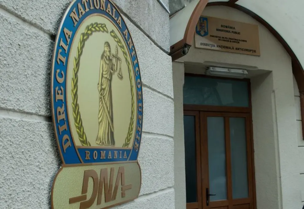 Şeful Poliţiei Eforie, anchetat de DNA.  Este acuzat că lua mită pentru a permite comerțul clandestin