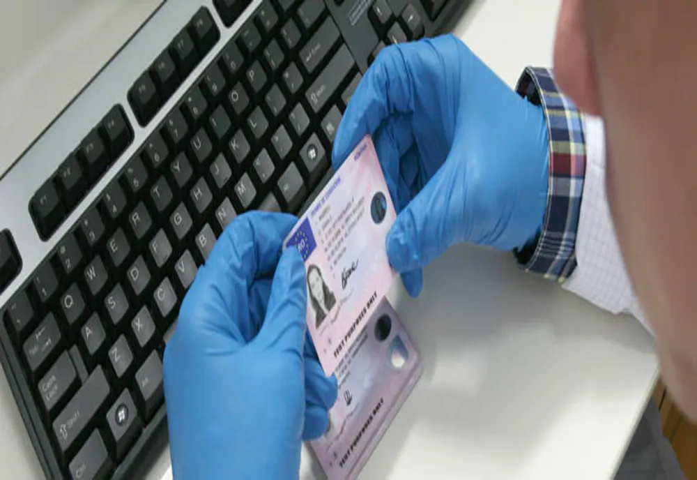 Direcția Regim Permise de Conducere şi Înmatriculare a Vehiculelor acceptă plata online