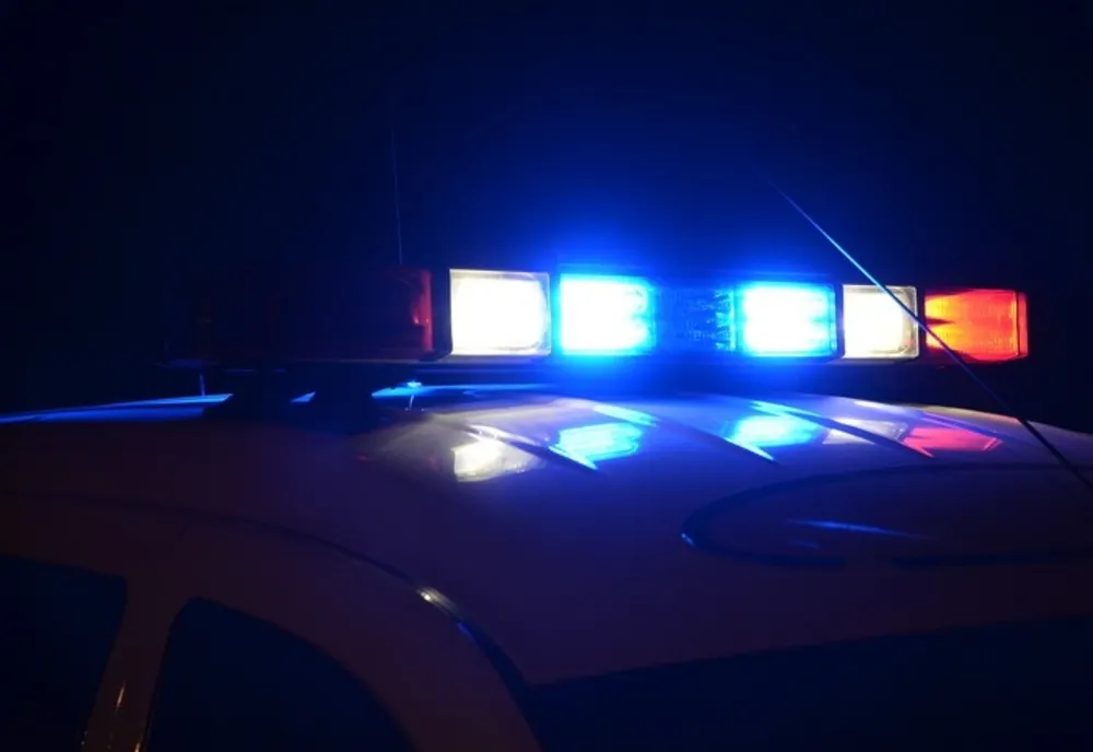 Impact violent între două autoturisme pe DN 39. Trei persoane rănite