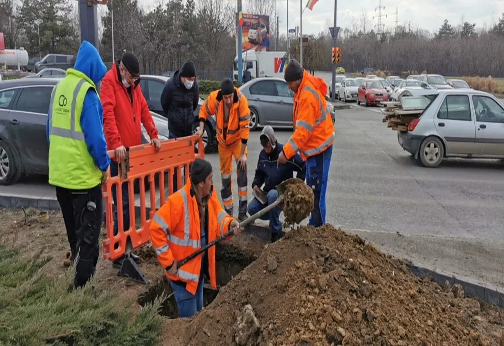 Atenție, șoferi! Semafoarele de la intersecția bulevardelor Tomis cu  Aurel Vlaicu nu funcționează
