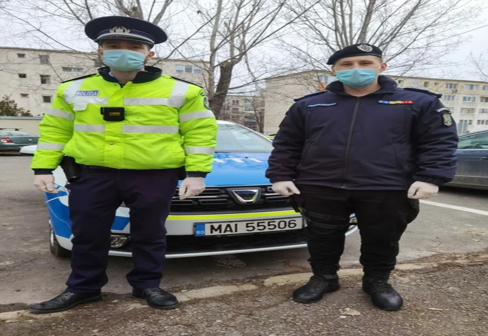 O femeie care voia să se sinucidă, salvată în ultimul moment de un polițist și un jandarm