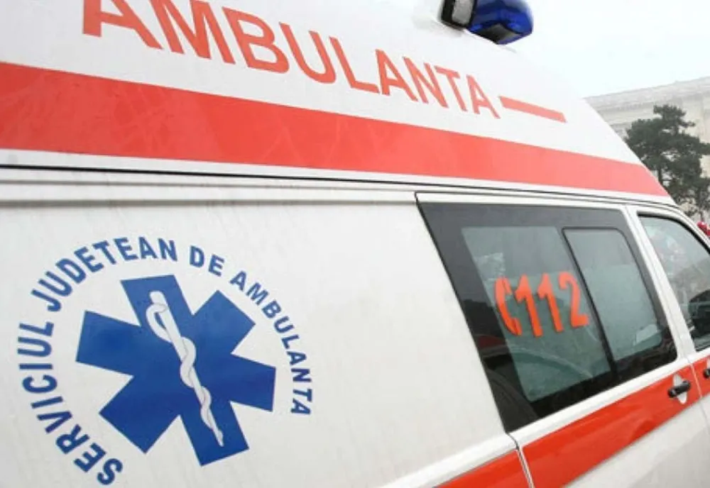 Accident de muncă în port. Bărbat căzut din tren