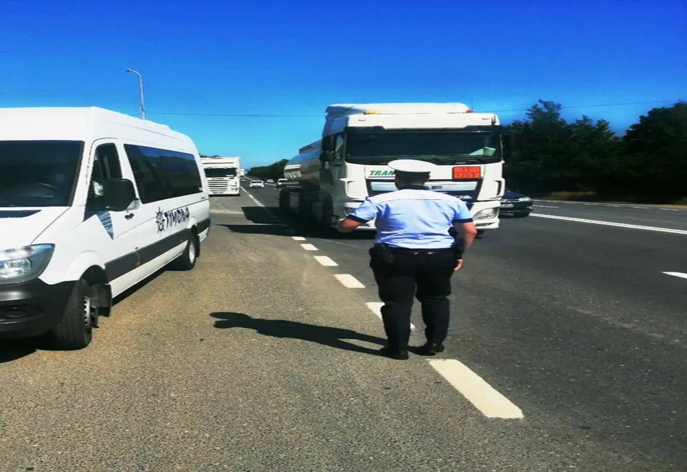 Opt șoferi, lăsați o vreme fără permis! Câte amenzi au dat polițiștii din Constanța pentru încălcarea normelor rutiere
