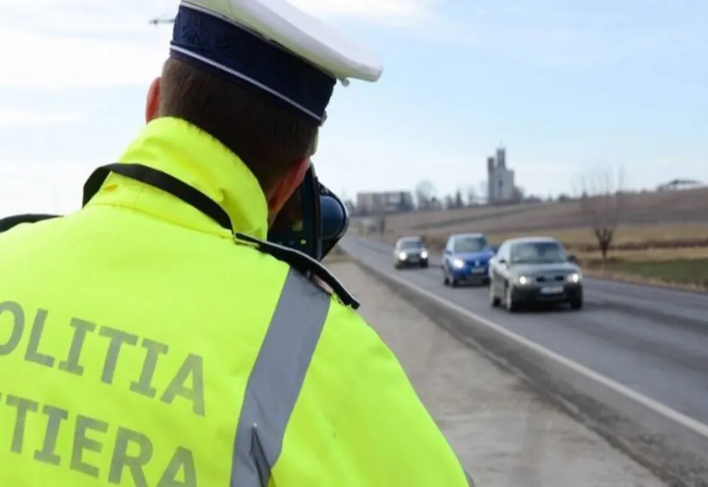 Razie de amploare pe drumurile din Constanța și Tulcea. Vitezomanii arși la buzunare