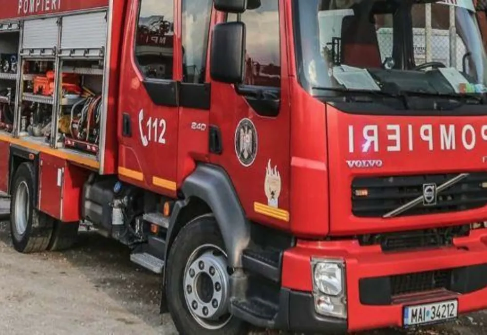 Mașină în flăcări pe Autostrada Soarelui