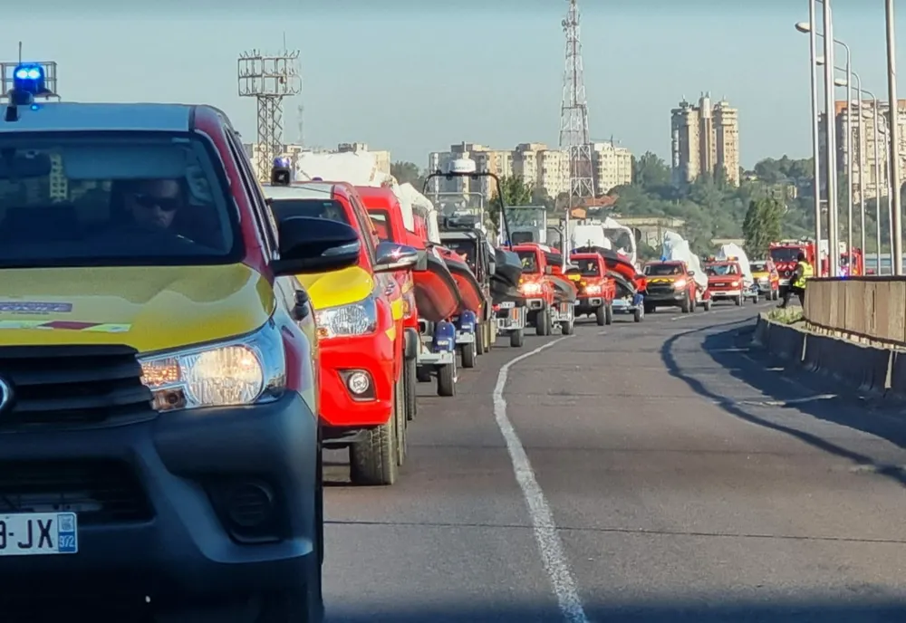 VIDEO Convoiul cu cel mai mare ajutor al Franței pentru Ucraina a plecat din Constanța spre Suceava