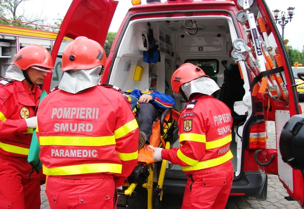Femeie lovită de un excavator în centrul Constanței