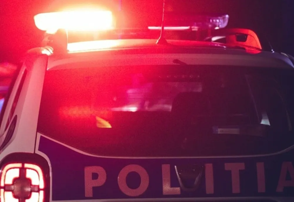 Impact violent între un autoturism și un camion în Portul Agigea