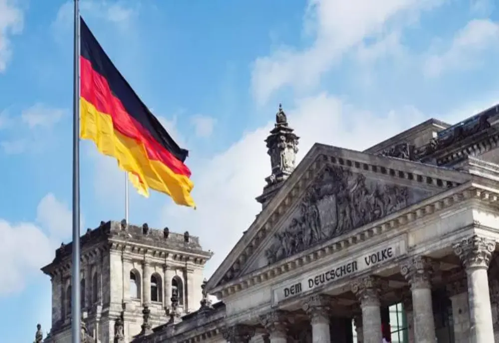 Românii care lucrează în Germania pot primi sute de euro în plus. Ce trebuie să facă