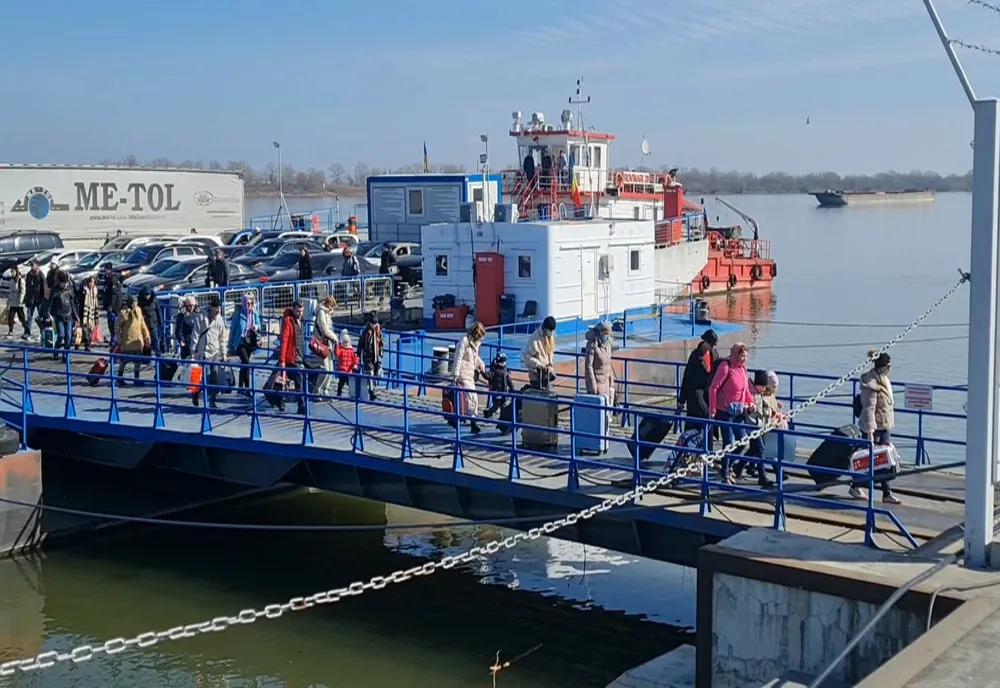 FOTO VIDEO  Peste 300.000 de persoane din Ucraina au intrat în România în ultimul an prin vama Isaccea