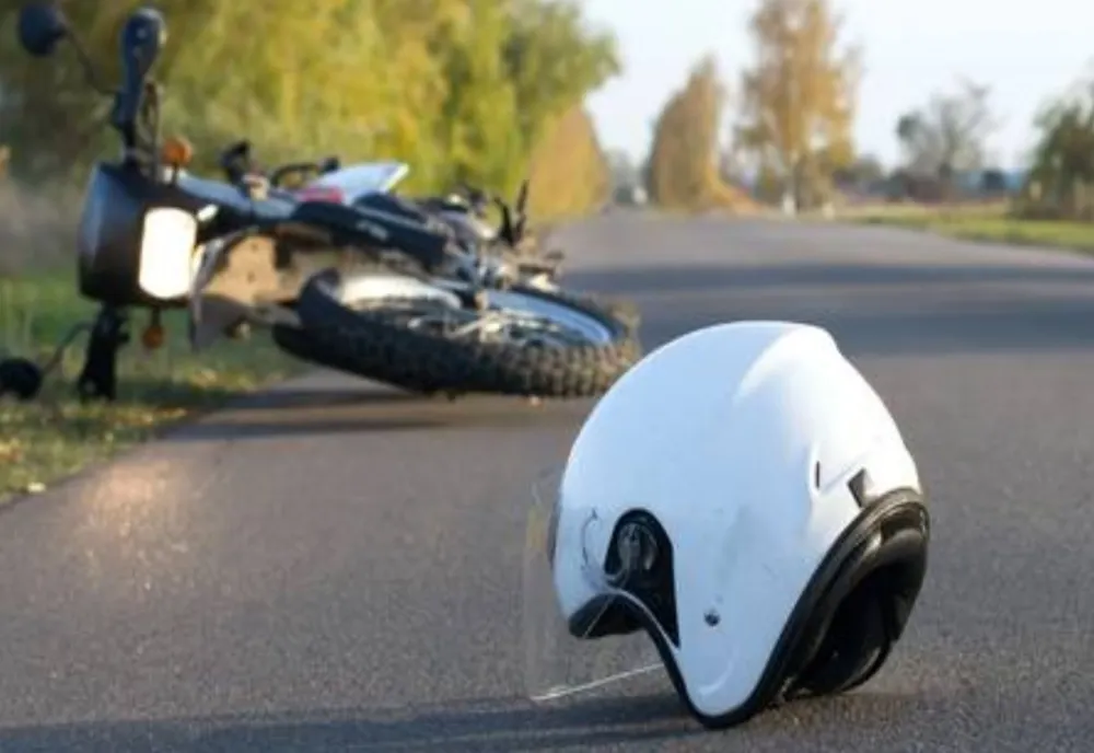 Accident grav pe DN39. Motocicletă răsturnată, două victime