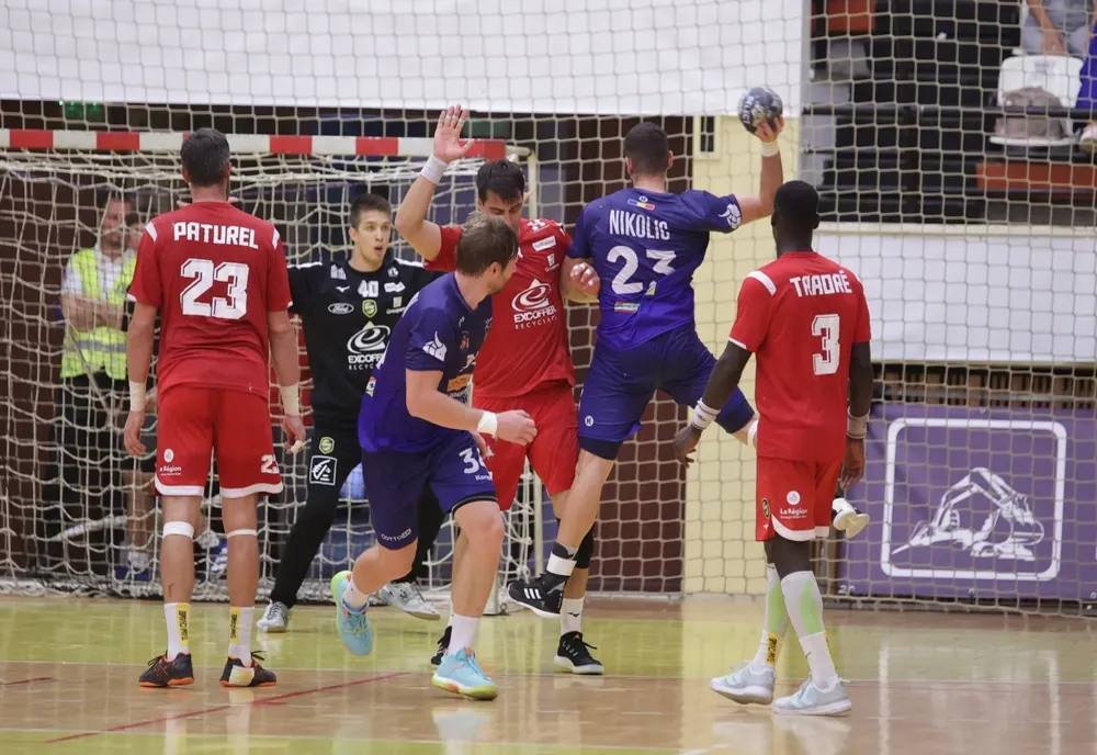 CSM Constanța, victorie la 10 goluri cu CSM Bacău