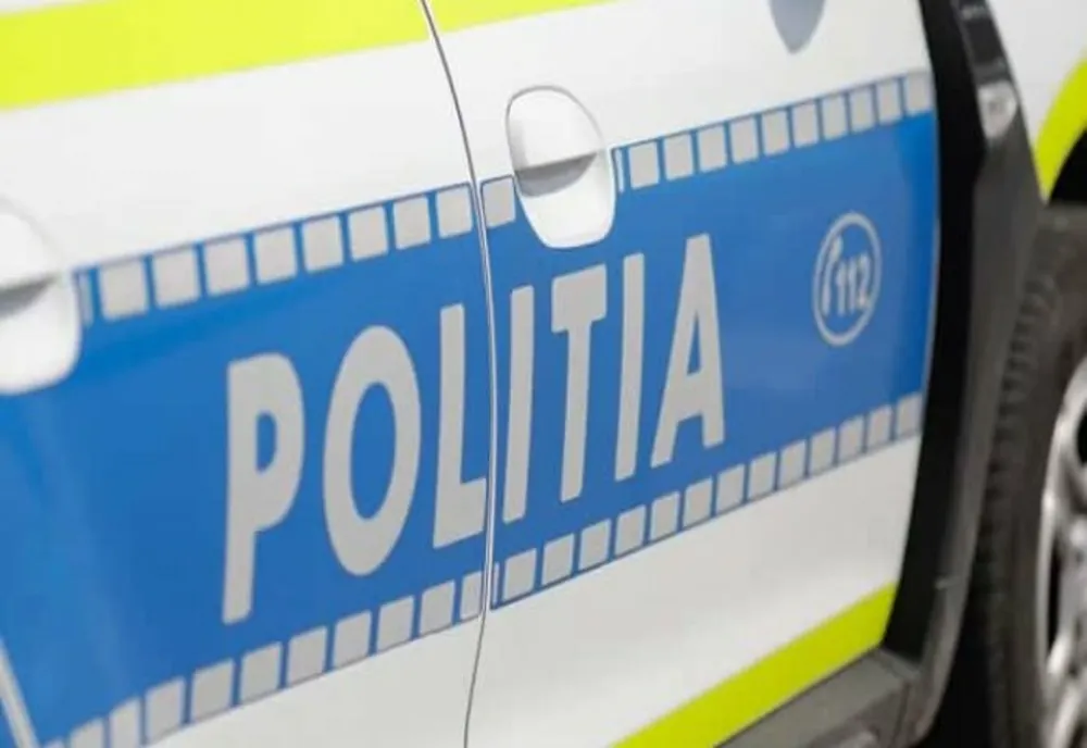 Accident pe DN22, autotren intrat în gardul unui imobil