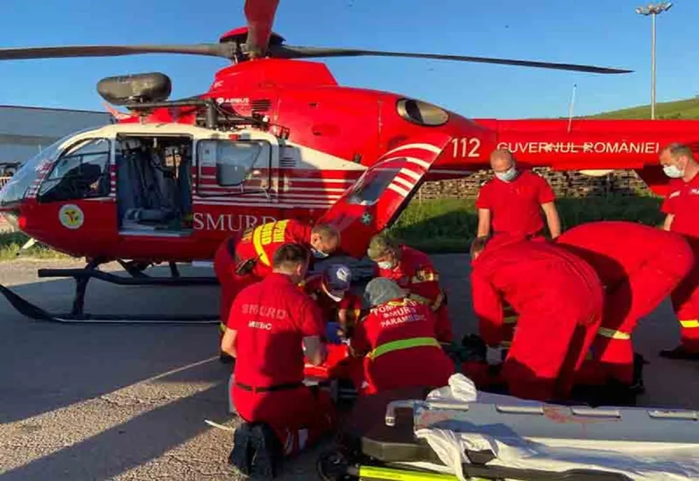 Accident grav pe Autostrada Soarelui. Intervine elicopterul SMURD