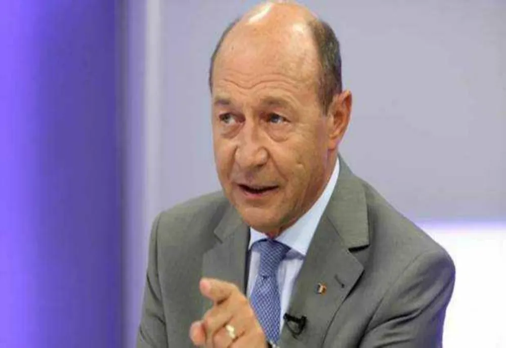 BĂSESCU ATACĂ DIASPORA PENTRU CĂ NU VOTEAZĂ CU NICUȘOR, DEȘI ROMÂNII DIN STRĂINĂTATE AU TRIMIS 6 MILIARDE DE EURO ÎN ȚARĂ