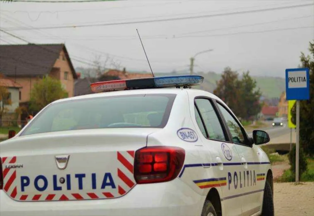 Tânăr din Constanța, săltat de poliție după ce a spart mai multe mașini și a golit cardurile victimelor