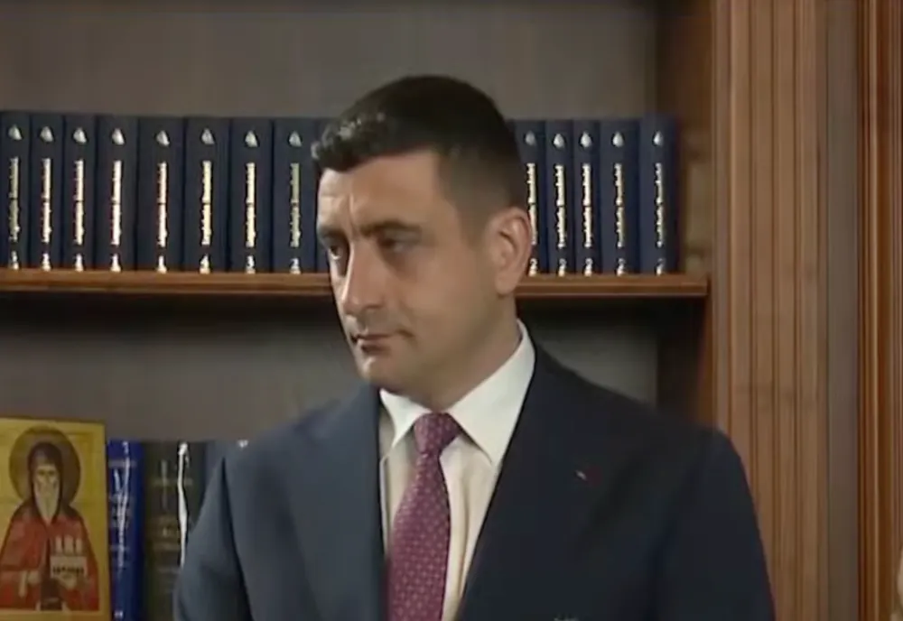 GEORGE SIMION, PRIMA REACȚIE DUPĂ ANUNȚUL LUI ILIE BOLOJAN: A DISTRUS IDEA UNUI PREȘEDINTE IMPARȚIAL