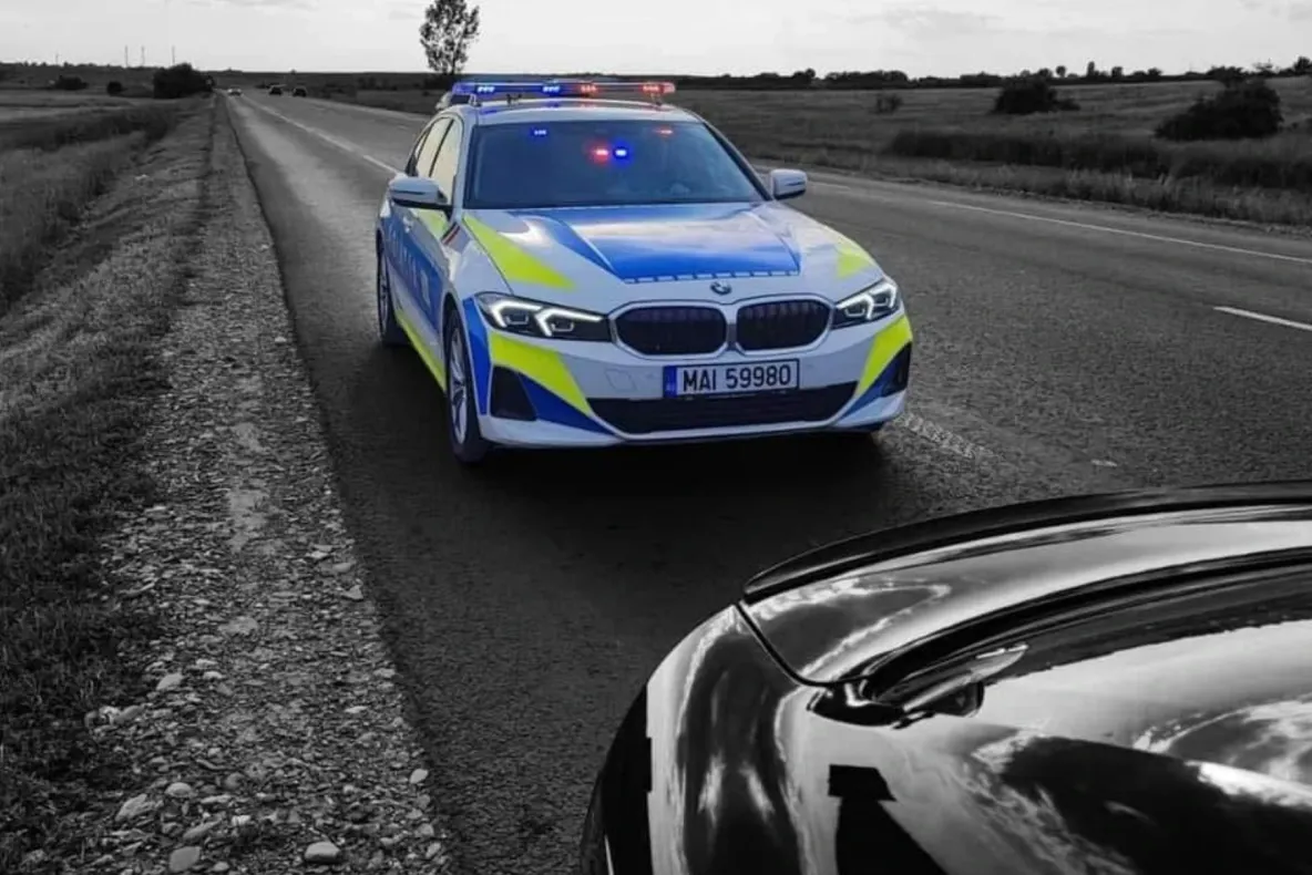Doi bărbați, sub control judiciar după ce au agresat un tânăr și au distrus o mașină în Constanța