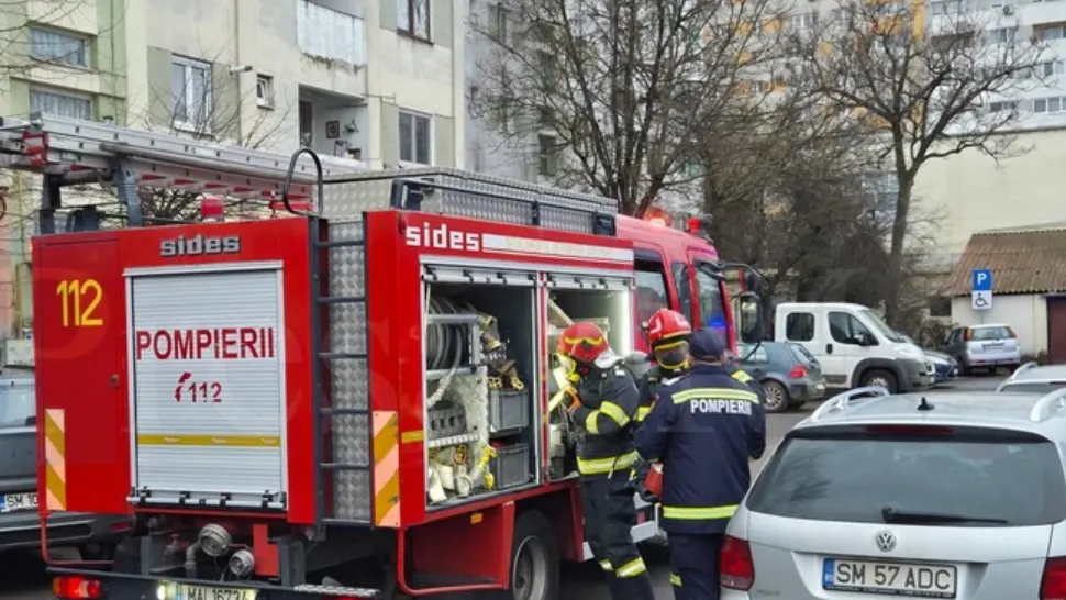 Incendiu la subsolul unui imobil din Constanța: 26 de persoane evacuate