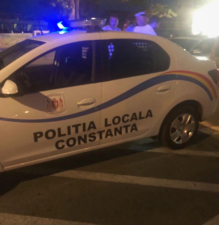 VIDEO| Razie printre bișnițarii de țigări. Iată ce au găsit polițiștii