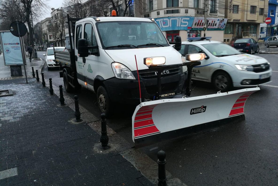 Utilaje pregătite de intervenție pe străzile Constanței în caz de necesitate