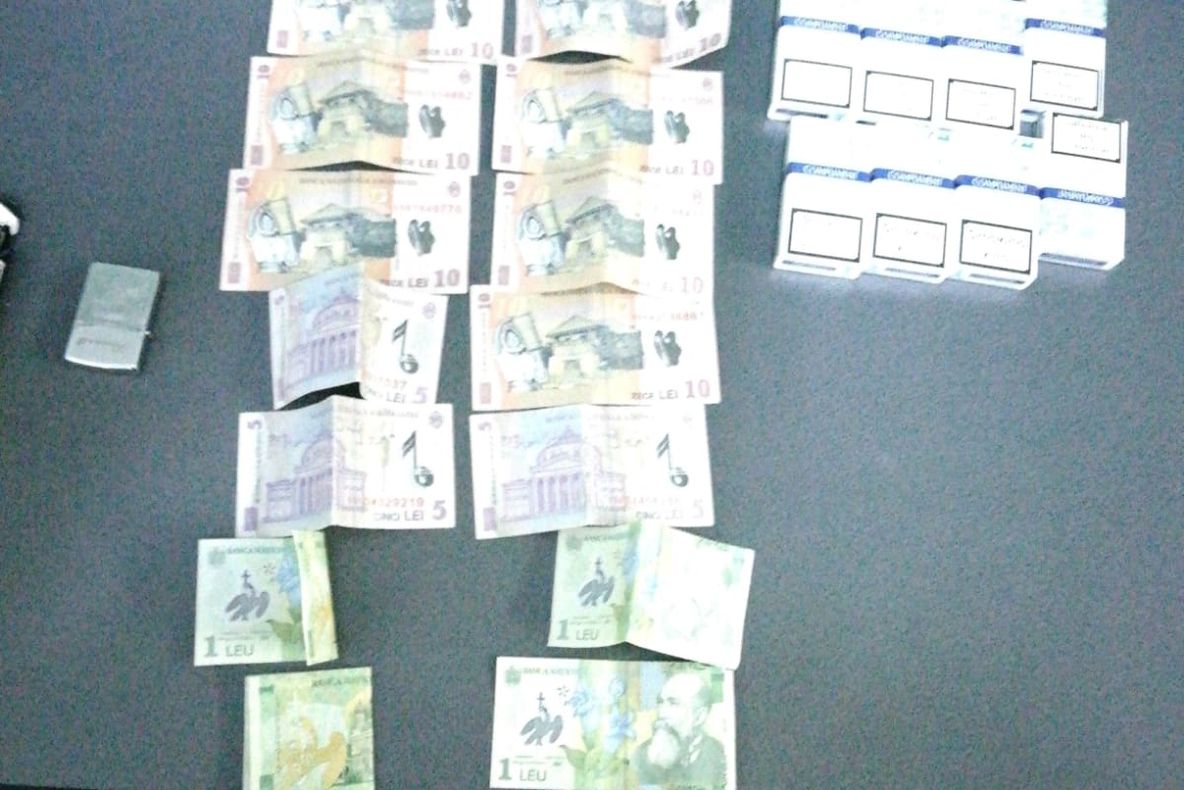 Constănțeni prinși de polițiștii locali în timp ce vindeau țigări fără timbru