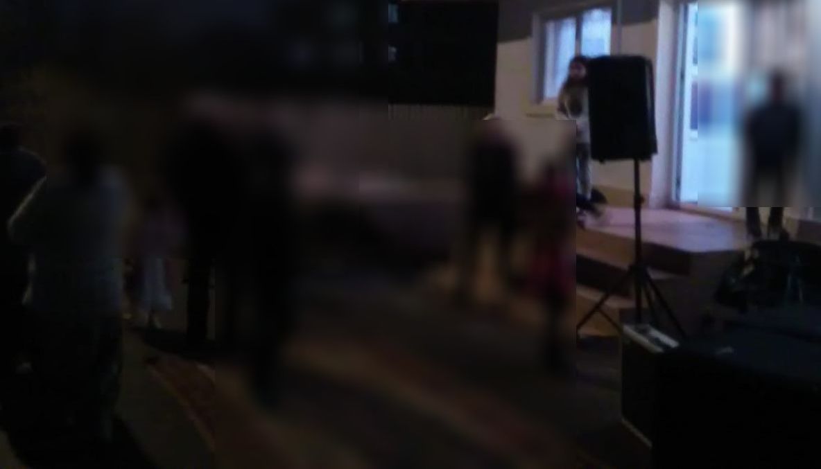 Petrecere de botez întreruptă de polițiștii locali; organizatorii au fost puși să igienizeze zona