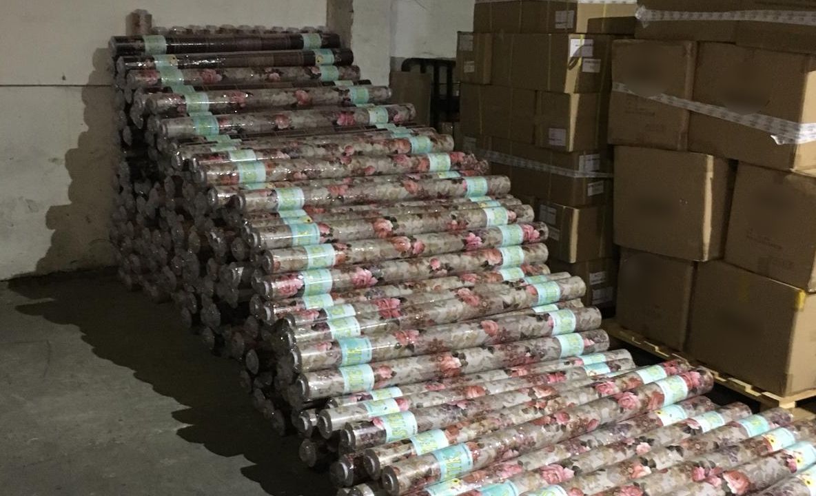 Bunuri contrafăcute în valoare de peste 180.000 lei, confiscate în Portul Constanţa