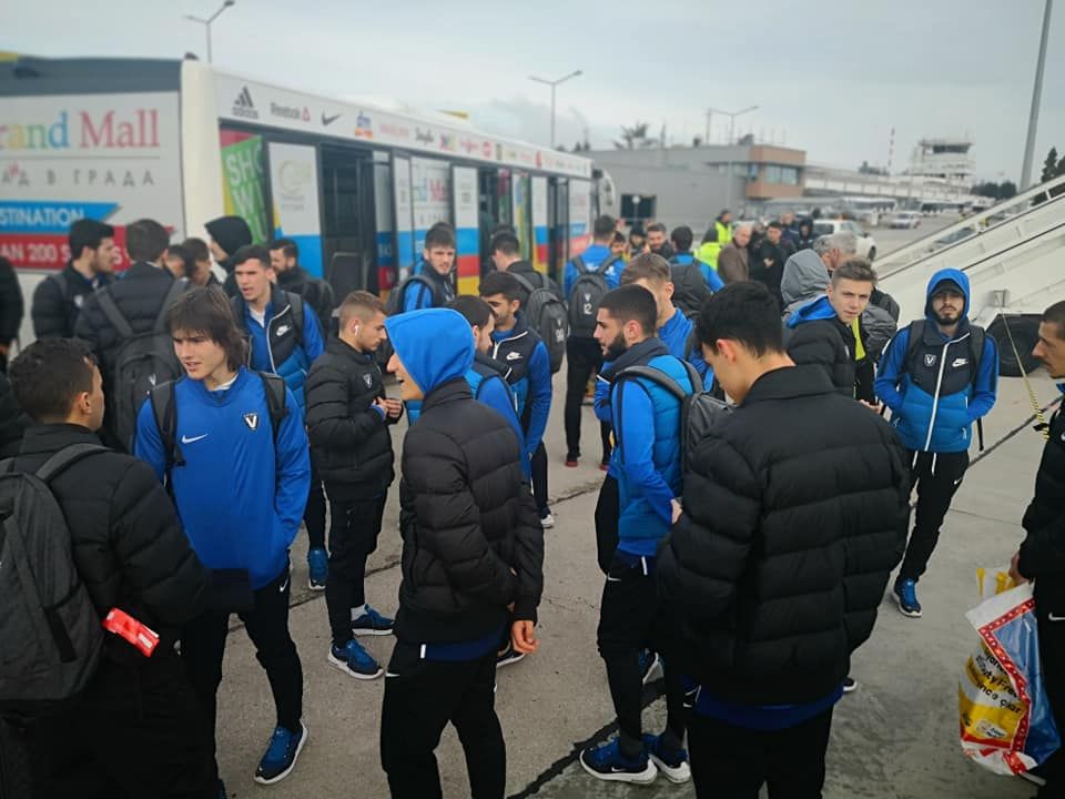 FC Viitorul a aterizat pe aeroportul din Varna din cauza ceții