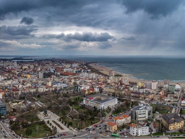 Primăria caută consilieri pentru Direcția Dezvoltare și Fonduri Europene