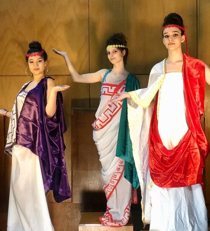 Destinația Constanța - Mamaia, promovată la Târgul de Turism de elevii Colegiului de Arte