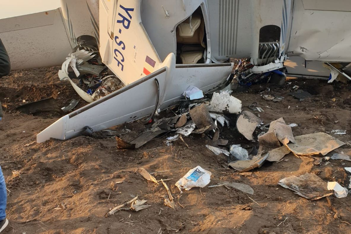 Aeronavă prăbușită la Tuzla: două persoane rănite